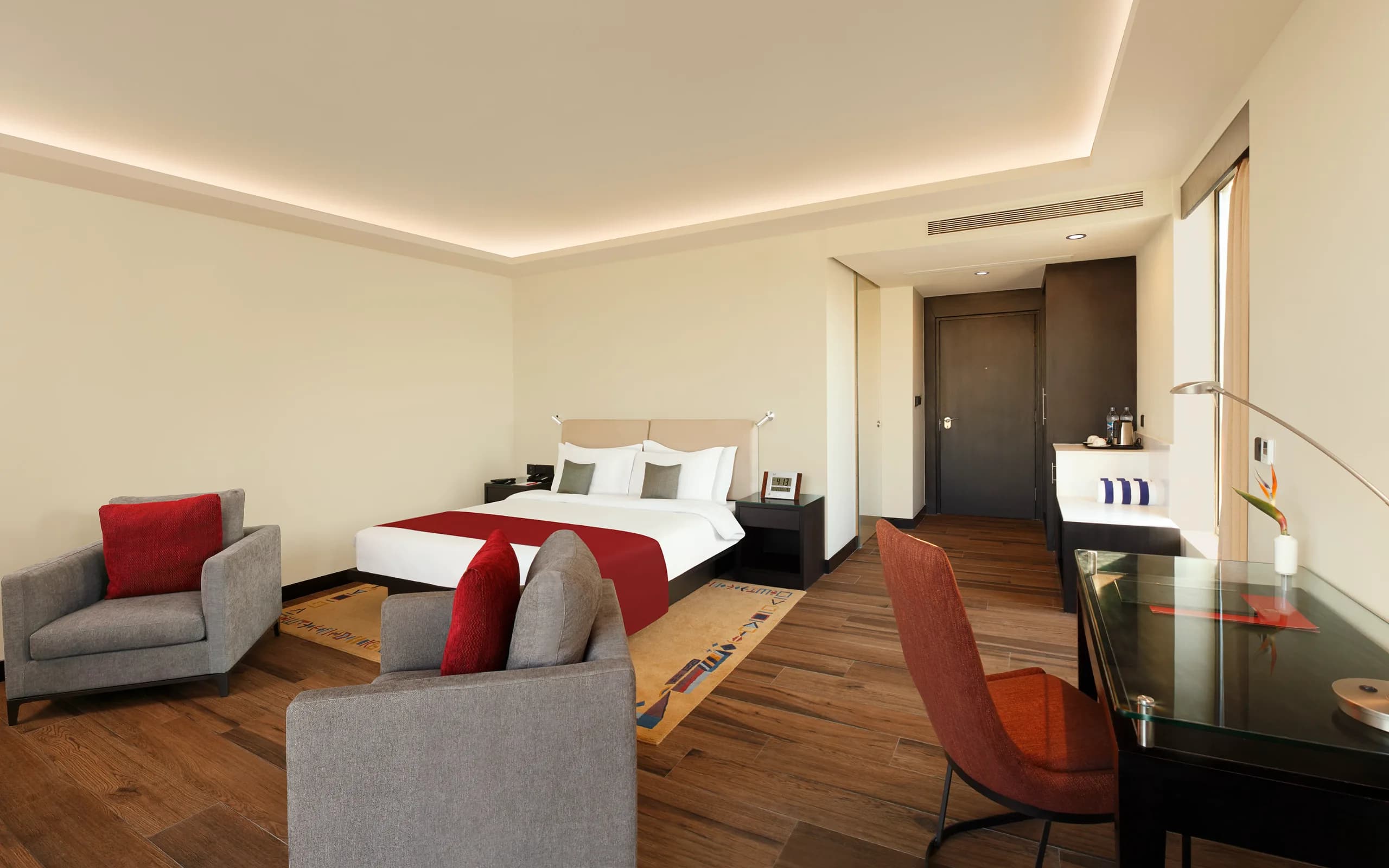 executive room at tiger palace by soaltee